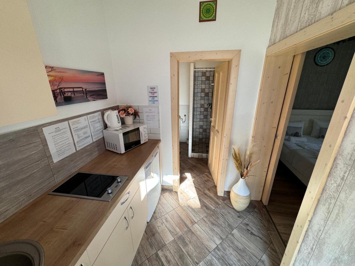 Safit-Mandala Appartement Mosonmagyaróvár Buitenkant foto